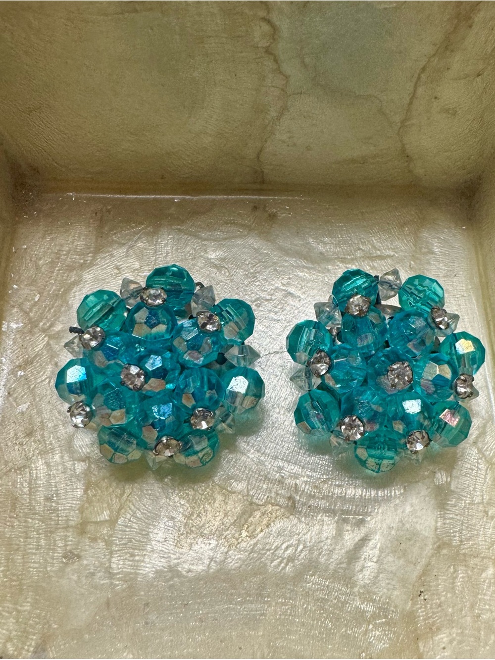 Vintage Turquoise Bead Cluster Clip On Earrings